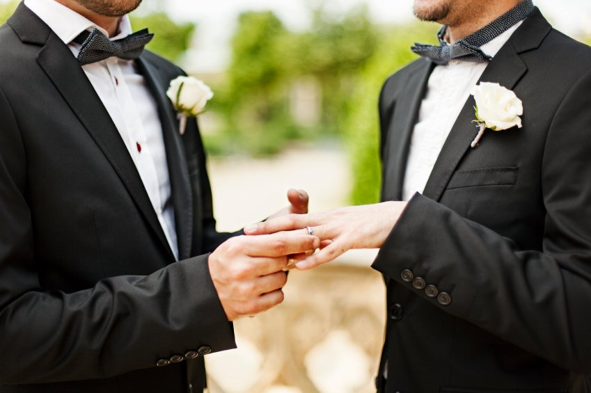 Residencia permanente para parejas del mismo sexo LGBT - MJ Law